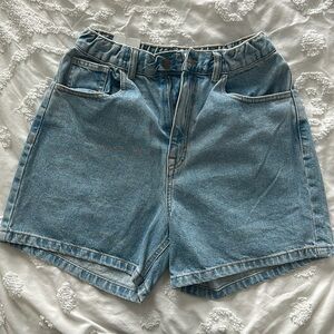 Pull & Bear Jean Shorts Size 4 - NWT